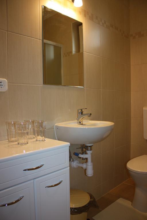 Kiserdo Vendeghaz Rajka Room photo